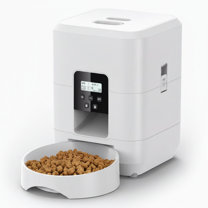 SmartFeed Auto Feeder - Studio Shot